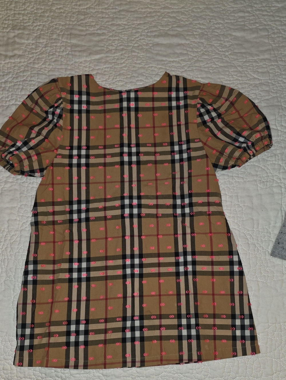 Girls' Burberry Beige Plaid Puff-Sleeve Dress with Pink Dot Accents